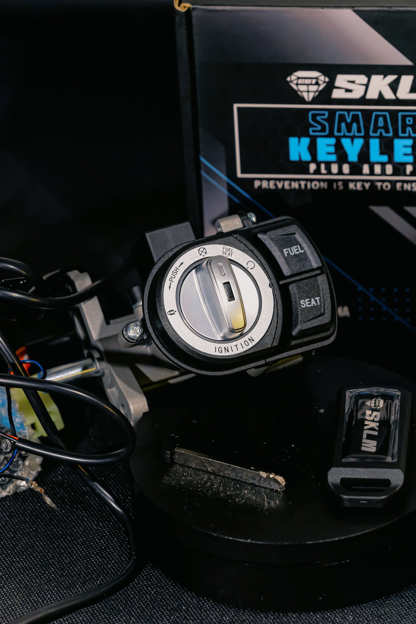 AEROX V1-V2-v3 -SMART KEYLESS PLUG AND PLAY Retail