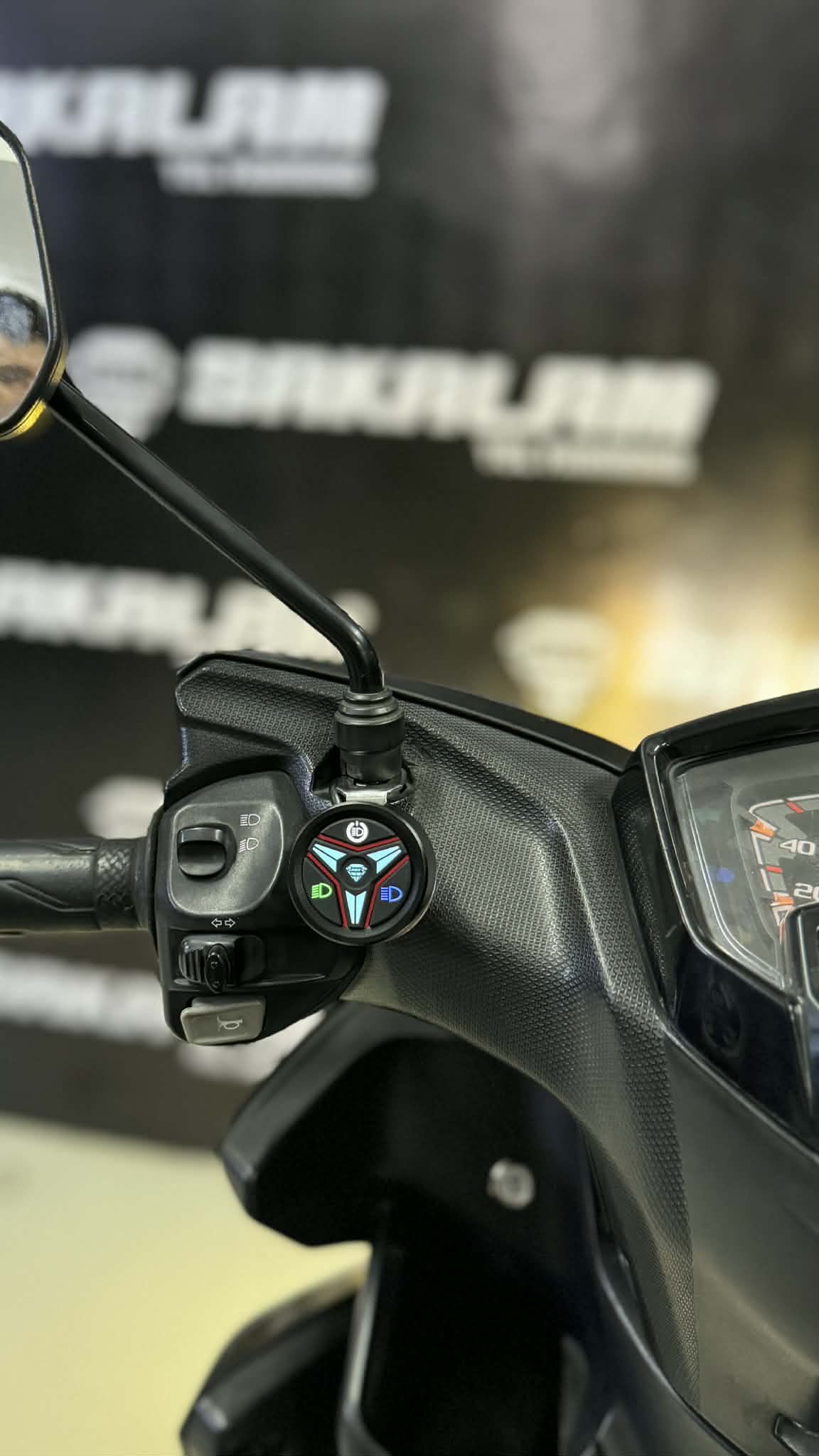 SKLM PRO 60W-8K LUMEN-BLACK MAMBA -HORN BUNDLE